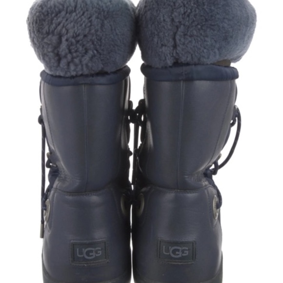 Uggs boots size 10 - Picture 2 of 10